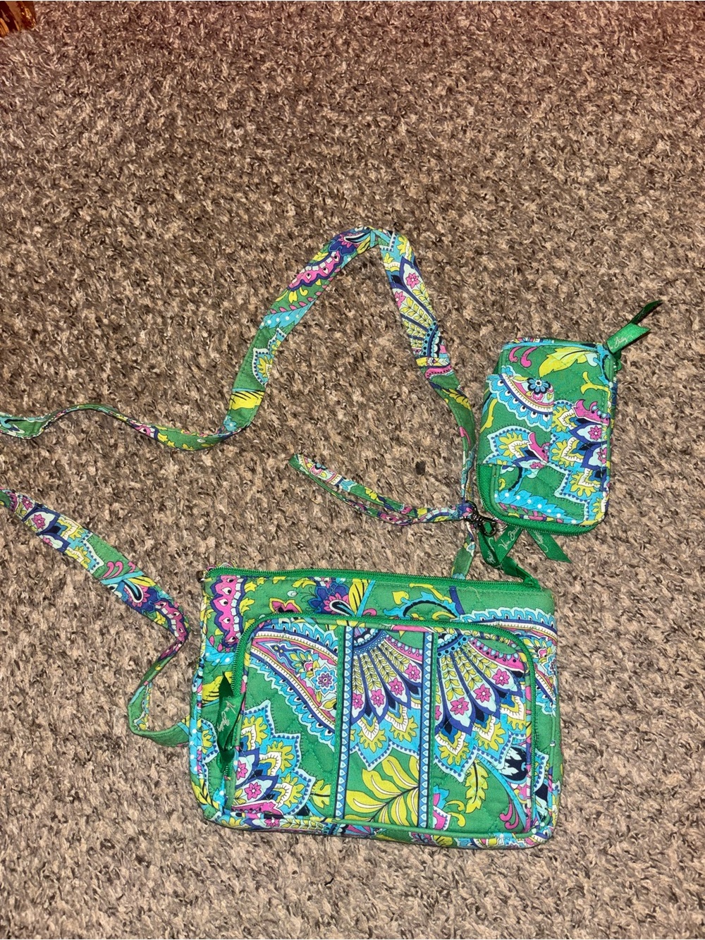 Green Paisley Crossbody & wristlet - Vera Bradley Style
